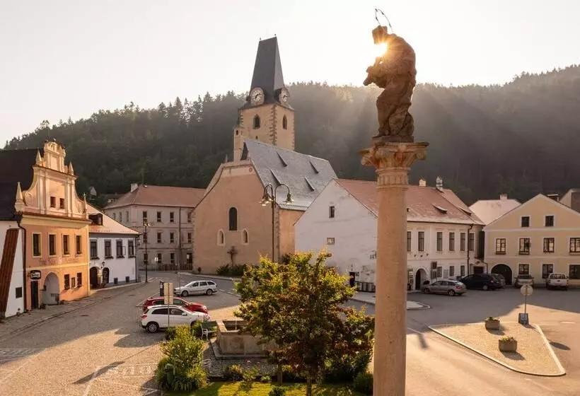 Hotelli Pivovar Rožmberk
