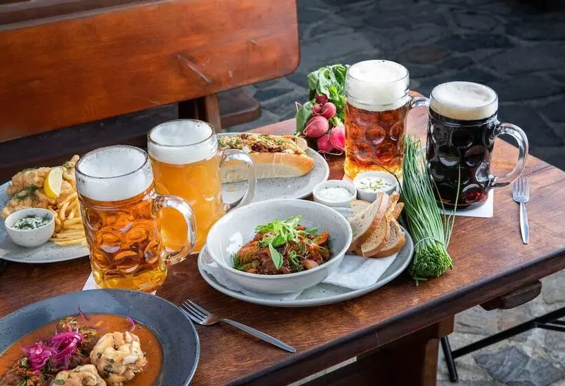 Hotelli Pivovar Rožmberk