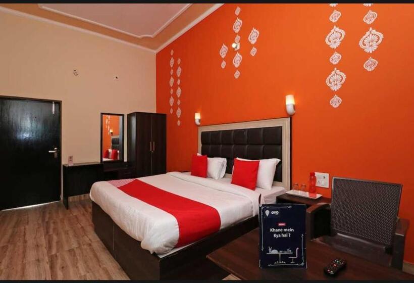 ホテル Pop Radhe Oyo
