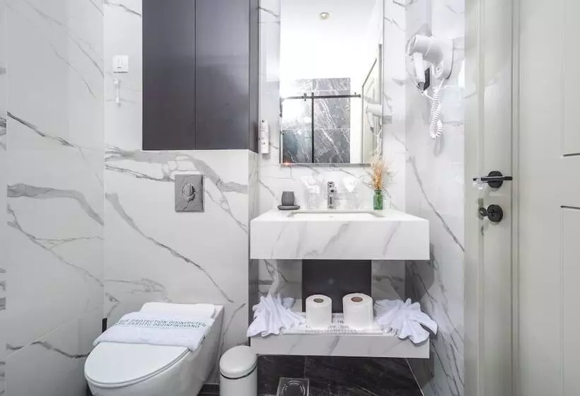 هتل Regent Resort Budva