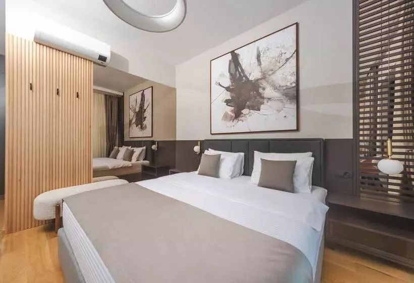 هتل Regent Resort Budva