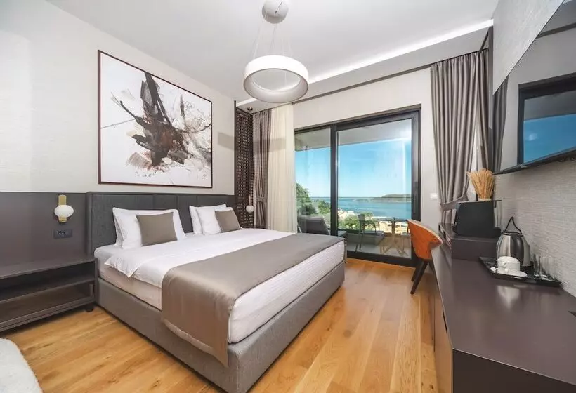 هتل Regent Resort Budva