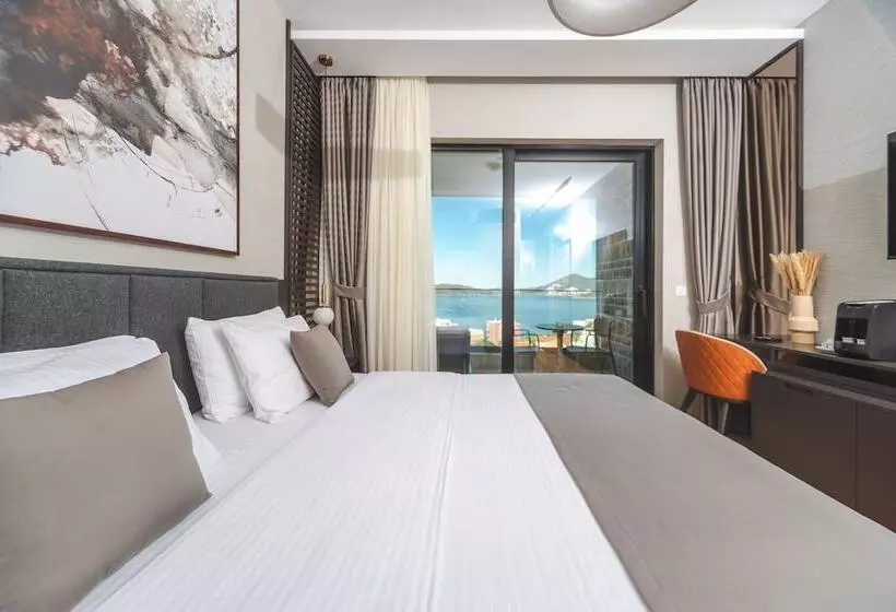 هتل Regent Resort Budva