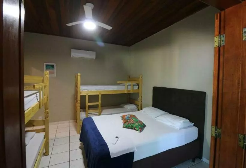 ユースホステル Pousada Praia Mongaguá Em Frente Ao Mar Com Piscina E Churrasqueira