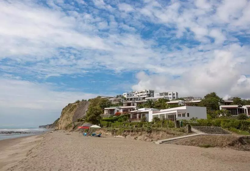 ホテル Jama Campay   Homes Resort & Spa