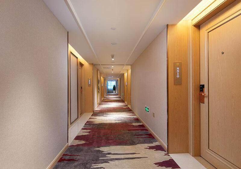 Vienna Hotel Hunan Shaoyang Longhui Bus Station