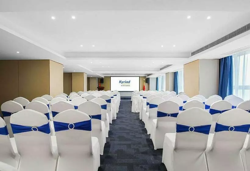 Kyriad Marvelous Hotel Henan Xinyang Pingqiao Plaza