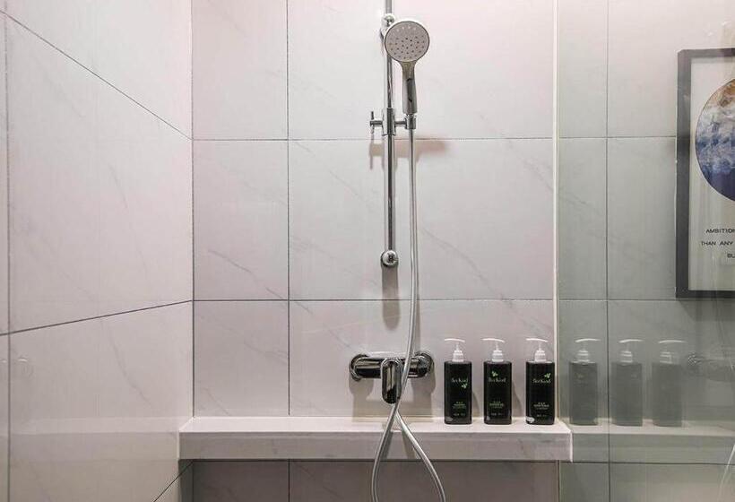 Kyriad Marvelous Hotel Henan Xinyang Pingqiao Plaza