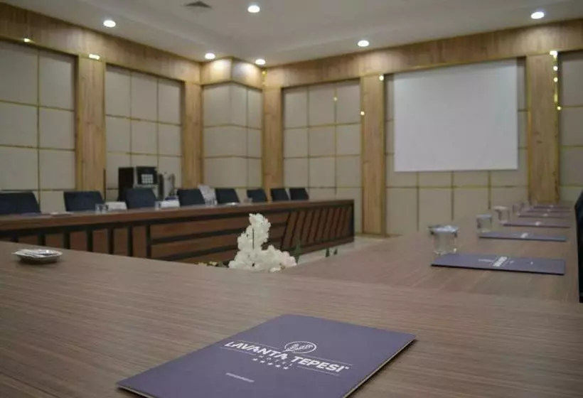 Lavanta Tepesi Hotel Ve Spor Tesisleri