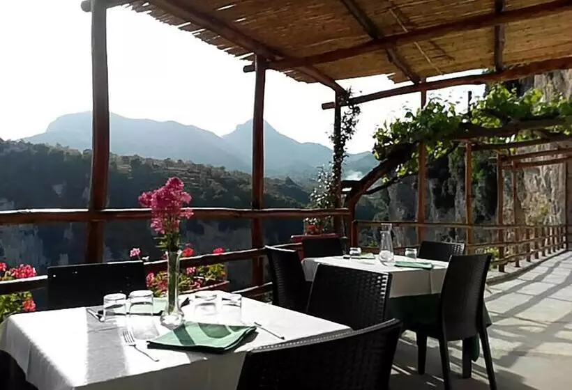 ベッドアンドブレックファースト Agriturismo Orrido Di Pino