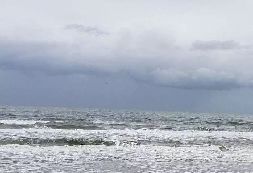 Holiday Shores Beach Club