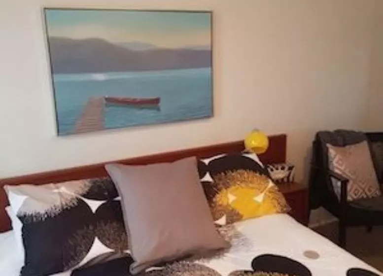 Homestead House B&b