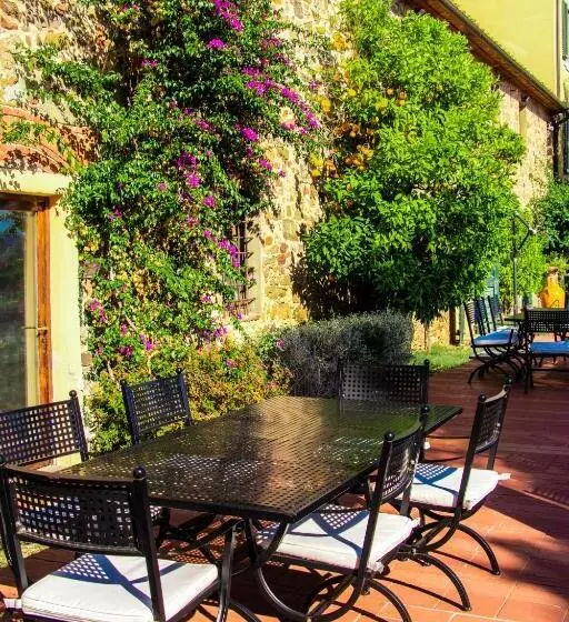簡易ホテル La Foresteria Golf Montecatini Terme