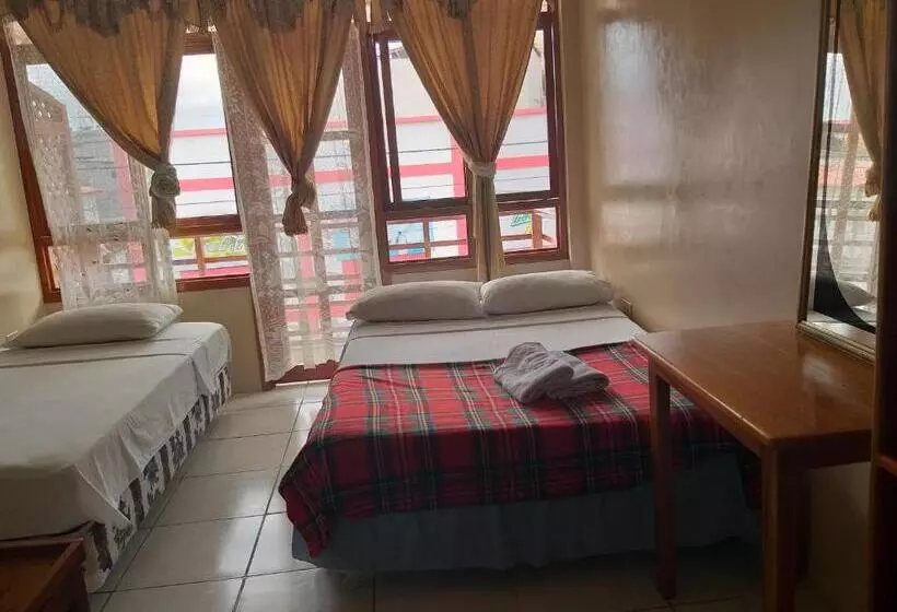 Hostal Miconia