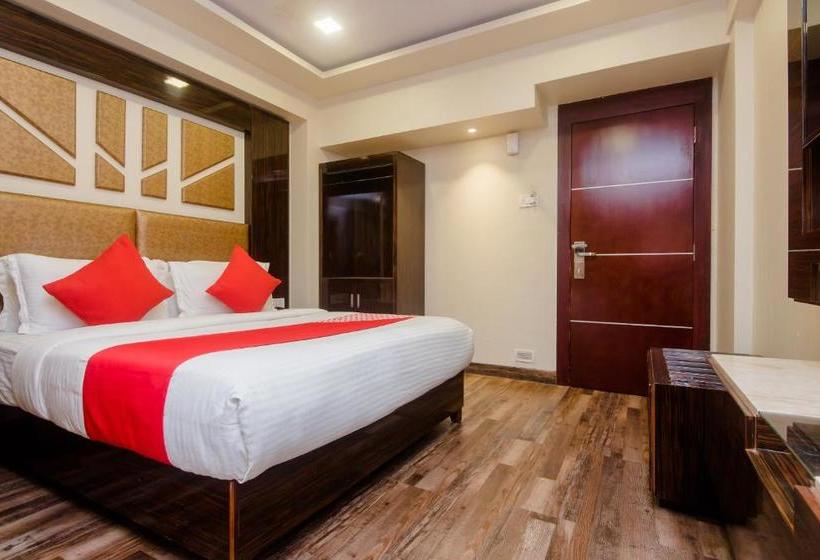 Hotel Fabexpress Annex Executive