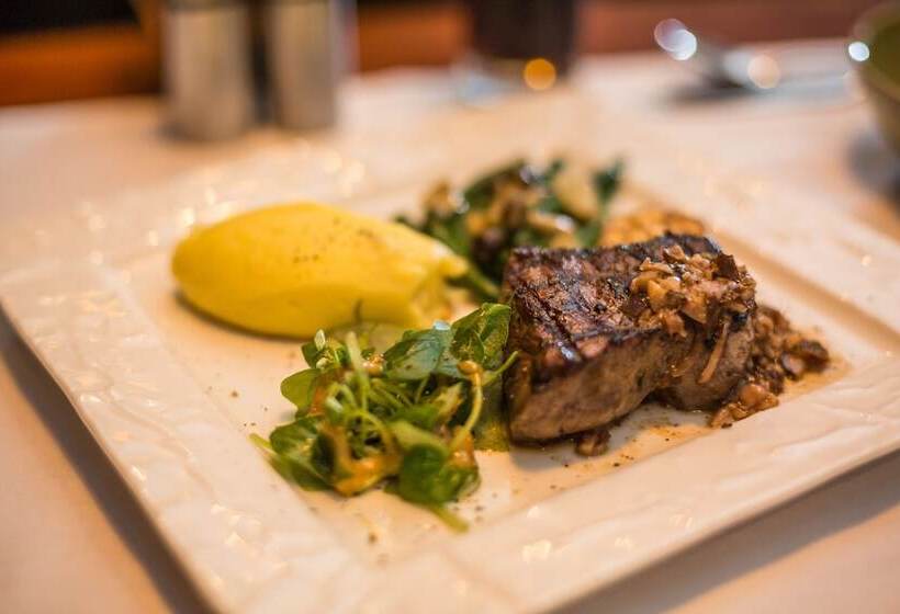 هتل Green Empire Resort