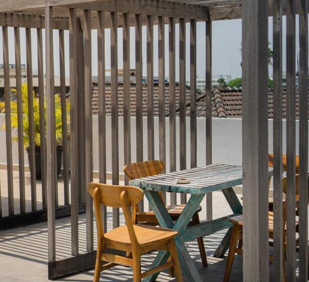 בית מלון כפרי Hola Seminyak