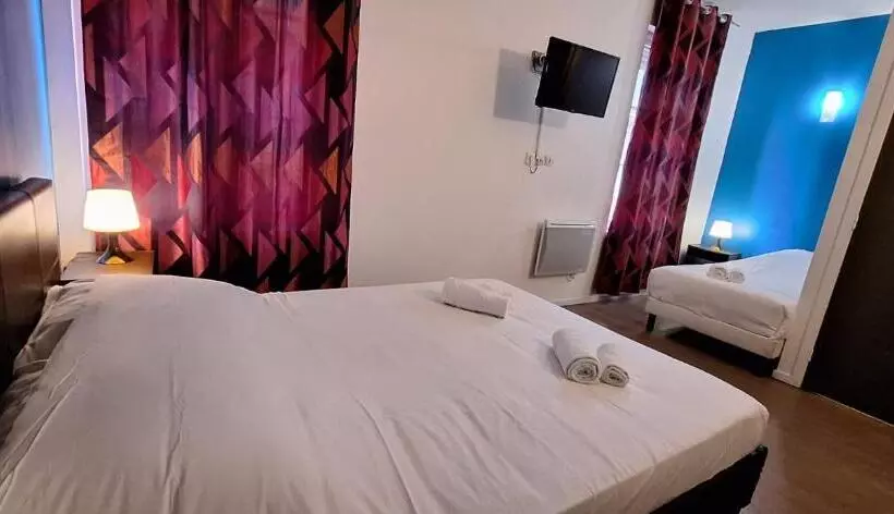 ホテル Hôtel Le Saint Quentin
