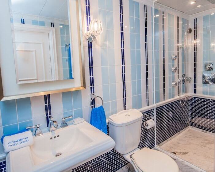 هتل Madera Hollywood