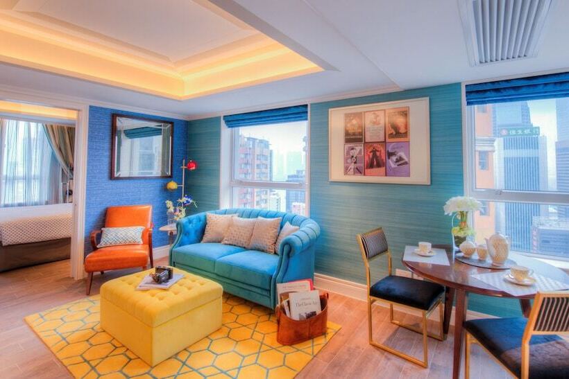 هتل Madera Hollywood