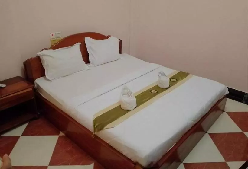 ホテル Nawin Palace Guesthouse