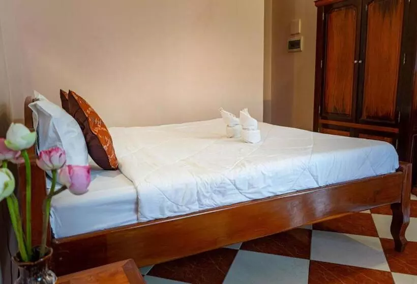 ホテル Nawin Palace Guesthouse