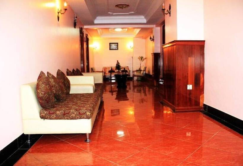 בית מלון כפרי Nawin Palace Guesthouse