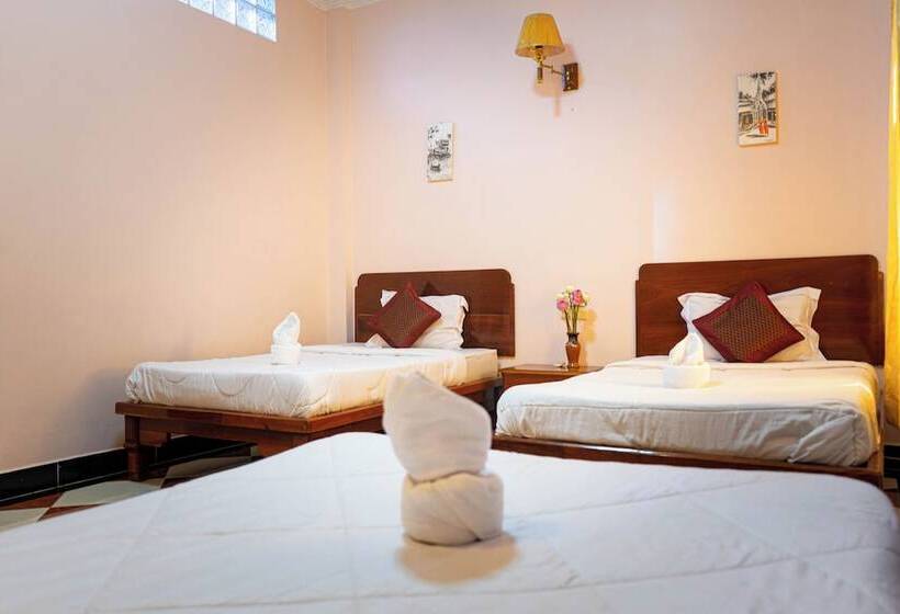 בית מלון כפרי Nawin Palace Guesthouse