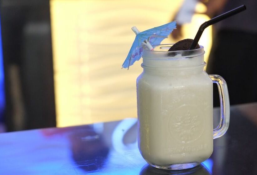 בית מלון כפרי Southpole Central