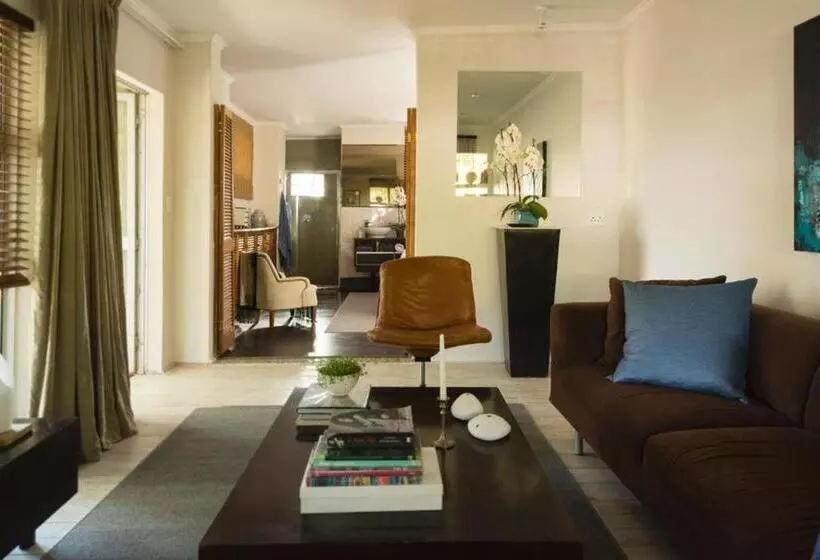ペンション Craighall Garden Studios & Lofts