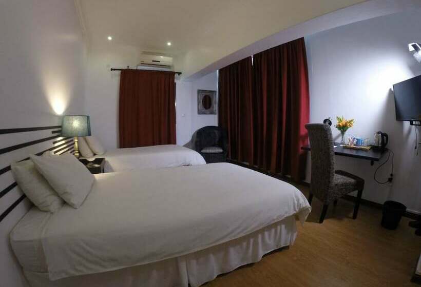 פנסיון Mozaika Guesthouse 2