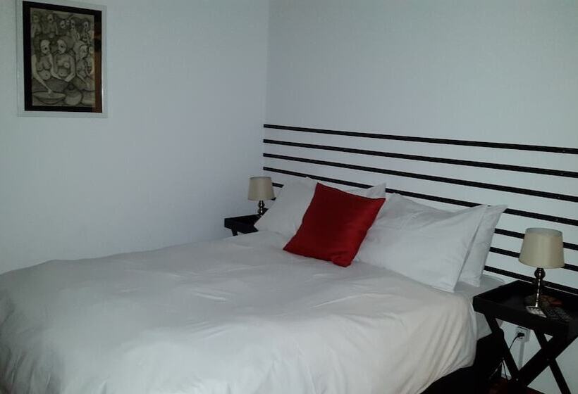 פנסיון Mozaika Guesthouse 2