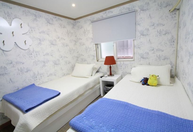 Seocho Guesthouse K  Hostel