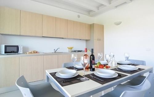 Sirmione Halldis Apartments