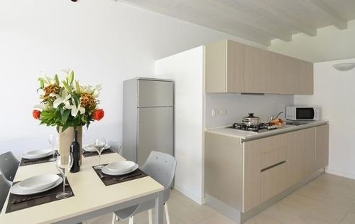 Sirmione Halldis Apartments