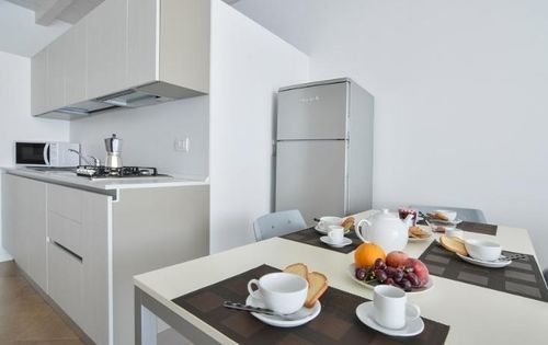 Sirmione Halldis Apartments