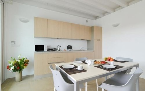 Sirmione Halldis Apartments