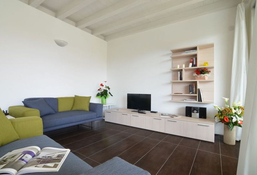 Sirmione Halldis Apartments