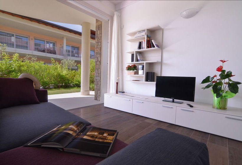 Sirmione Halldis Apartments