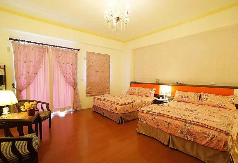 تختخواب و صبحانه Rose Garden Homestay
