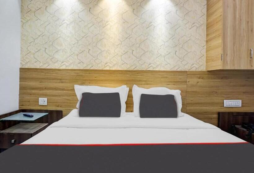 Hotelli Collection O Galaxy Stay