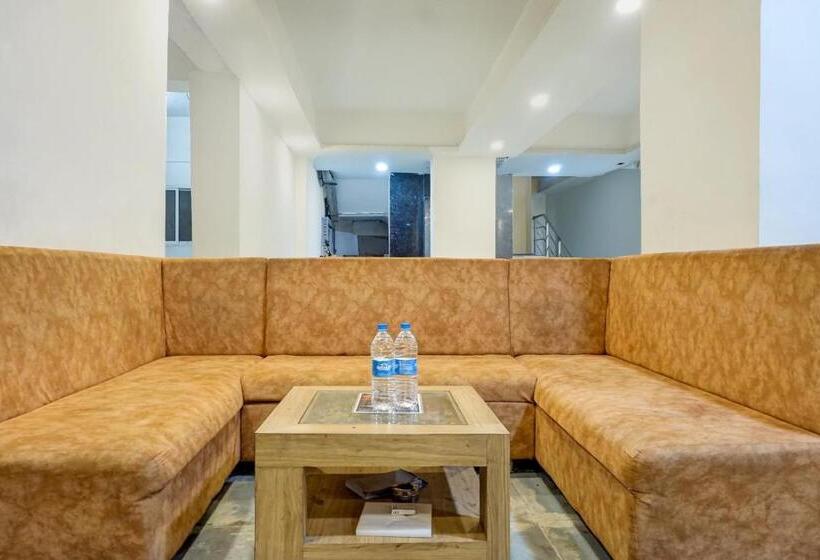 Hotelli Collection O Galaxy Stay