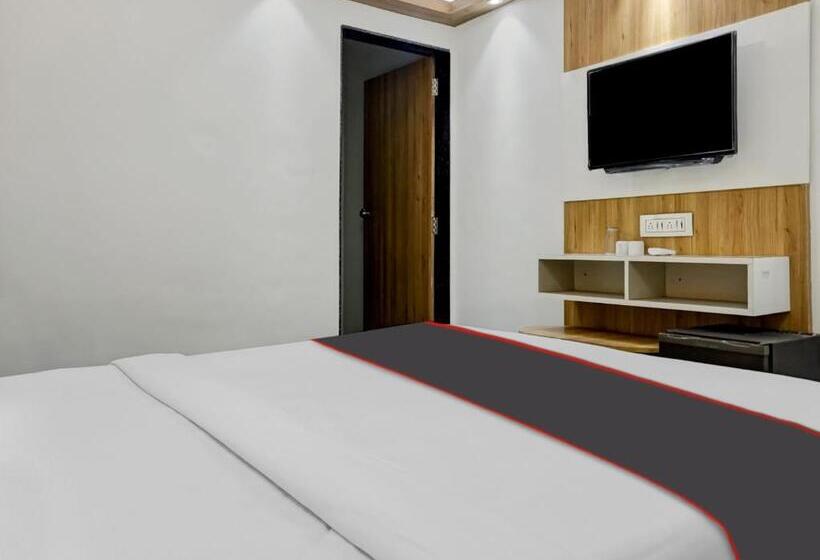 Hotelli Collection O Galaxy Stay