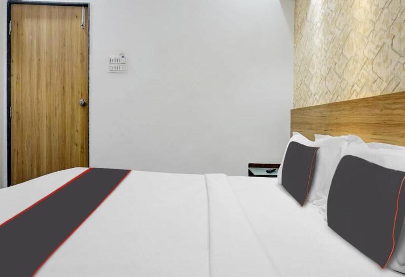 Hotelli Collection O Galaxy Stay