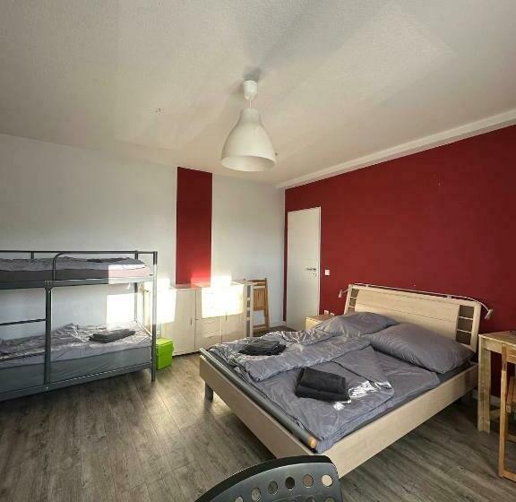 Albergue Winwin Im Westen