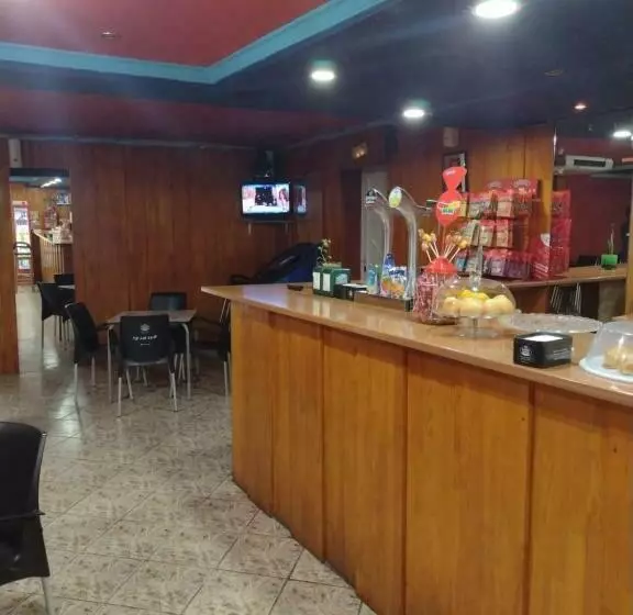 ベッドアンドブレックファースト Albergue Bar Villamayor