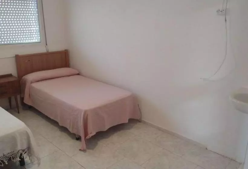 ベッドアンドブレックファースト Albergue Bar Villamayor