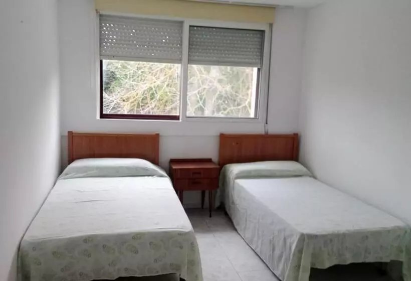 ベッドアンドブレックファースト Albergue Bar Villamayor