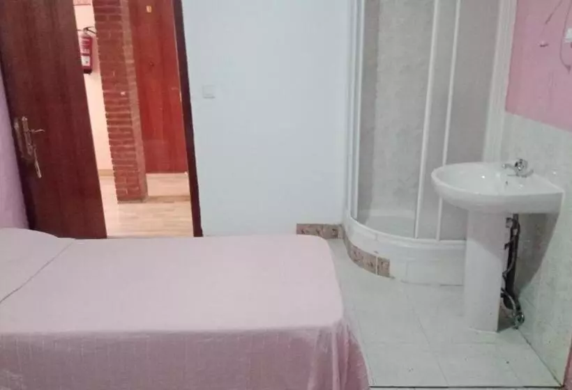 ベッドアンドブレックファースト Albergue Bar Villamayor