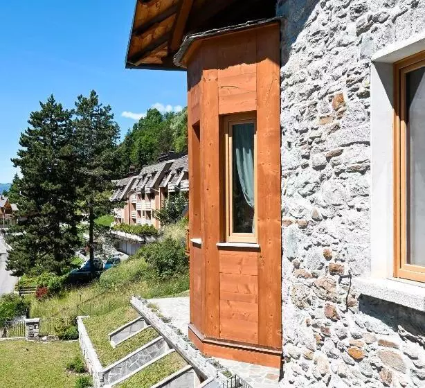 Hotelli Grey Castle Garnì&suite